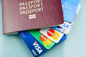 海外旅行保険が充実したクレジットカード - 選び方のポイントとおすすめ