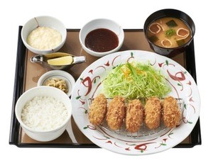 やよい軒に瀬戸内産の牡蠣を使った「かきフライ定食」が登場