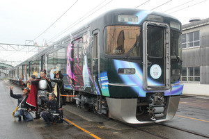 JR東海313系8000番台、愛知DCラッピング車両を報道公開 - 写真52枚