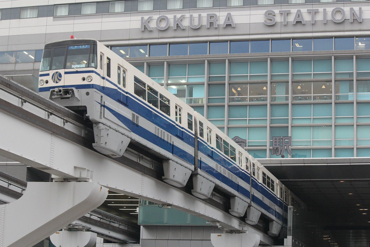 北九州モノレール 高田憂希 号 開業以来のカラーの編成で運行 マイナビニュース