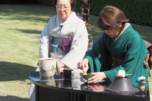 久光製薬、恒例の「秋の茶会」を開催 - 市内外から約300名が参加