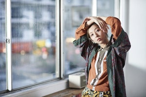 声優・飯田里穂、NEWシングル「いつか世界が変わるまで」のMVを公開