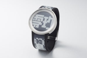 ソニーの電子ペーパー腕時計「FES Watch」に、「真四角」デザイン