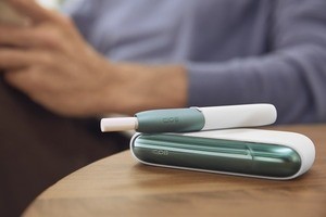 新型「IQOS」2モデルを発売前にお試し! 充電時間短縮、連続使用も可能に