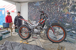 トライアルバイクに乗った雰囲気が楽しめるブース