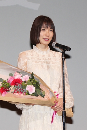 松岡茉優