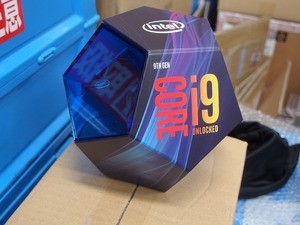 今週の秋葉原情報 - 第9世代Coreの最上位「i9-9900K」がついに登場、しかし争奪戦の様相に