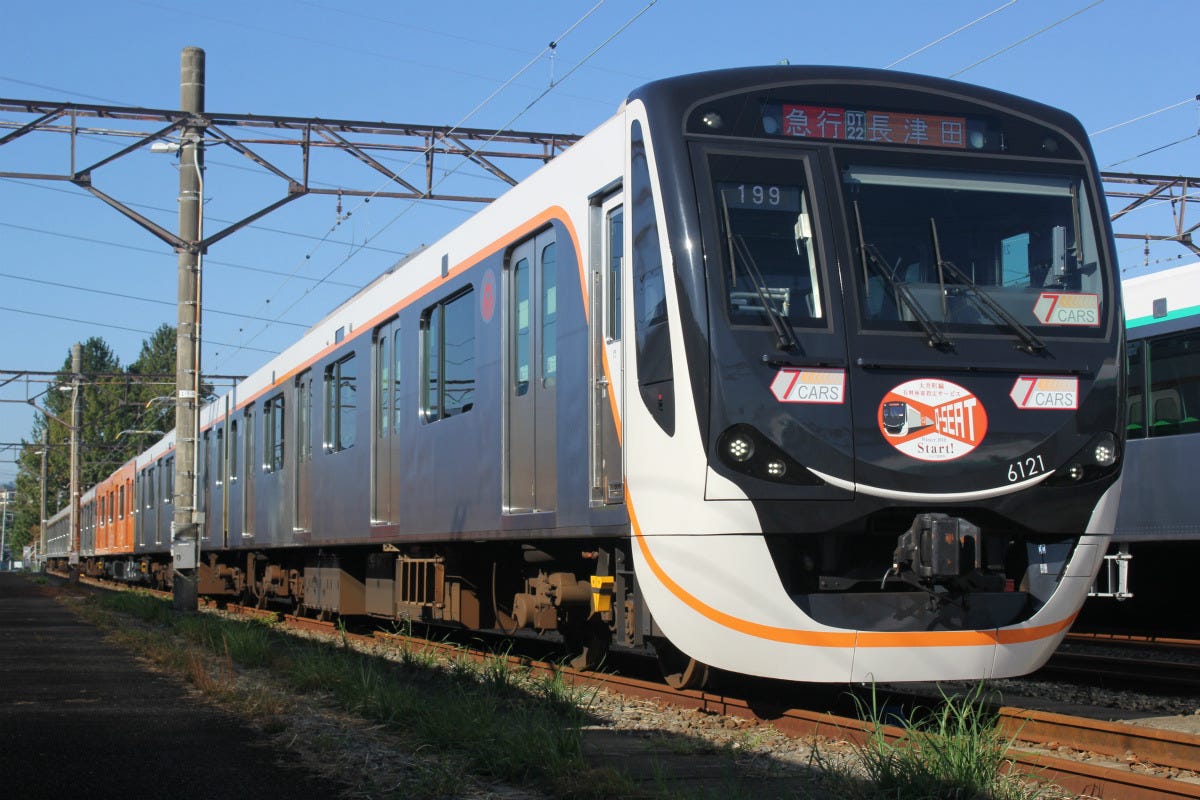 東急大井町線6020系「Q SEAT」車両お披露目、試乗会も - 写真57枚