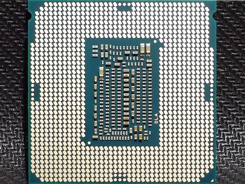 Intel Core i9-9900Kレビュー - 性能は出る、だが歴史は繰り返す