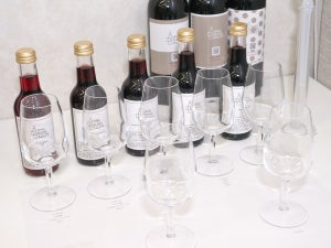 オリジナルワインが創れる体験型サービス「WINE BLEND PALETTE」