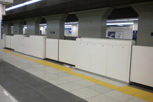 京急、羽田空港国内線ターミナル駅にホームドア - 2月下旬使用開始