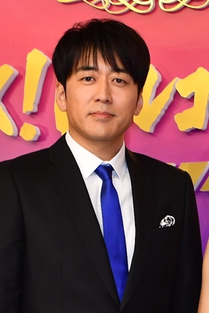 『第60回輝く! 日本レコード大賞』で司会を務める安住紳一郎アナと土屋太鳳