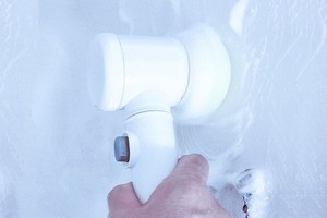 上海問屋、水回りの掃除をラクにする電動ポリッシャー