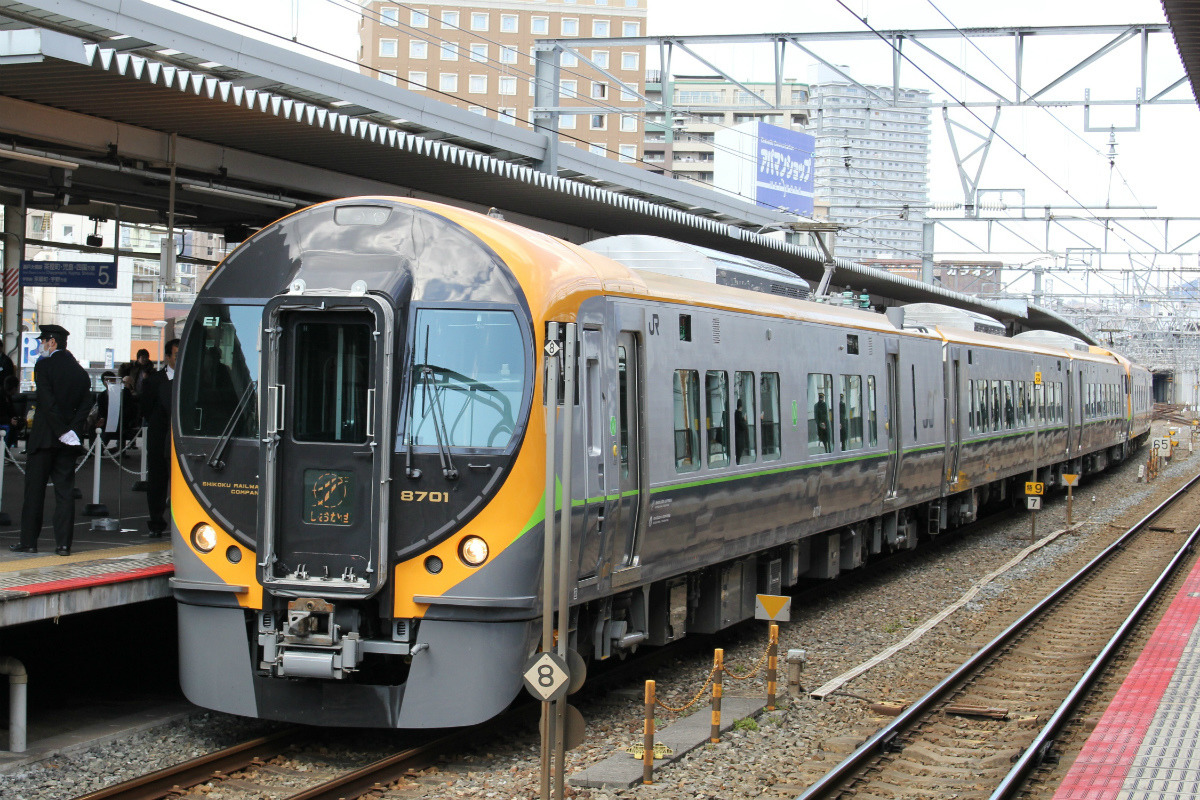 N*I様 鉄道部品 JR 伯備線 山陽線 プラ製行先板 岡山持ち4枚