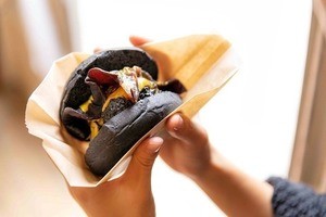 「KIKURAGEバーガー」で国産キクラゲの美味しさに目覚めた