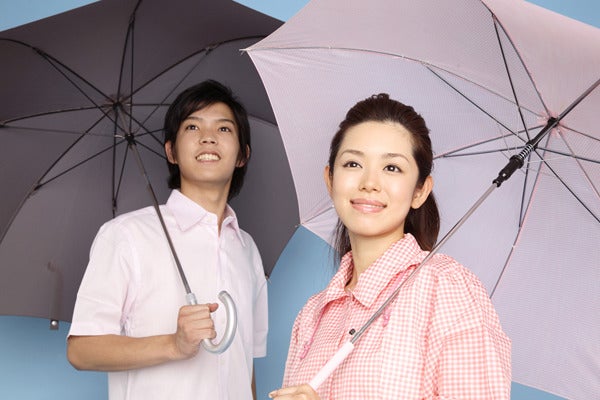 五月雨 の意味とは 仕事で使う 五月雨式 の使い方や例文を紹介 ビジネス用語 マイナビニュース
