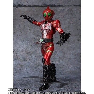 仮面ライダーアマゾンズ 最後ノ審判のオメガとアルファがフィギュアで登場 マイナビニュース