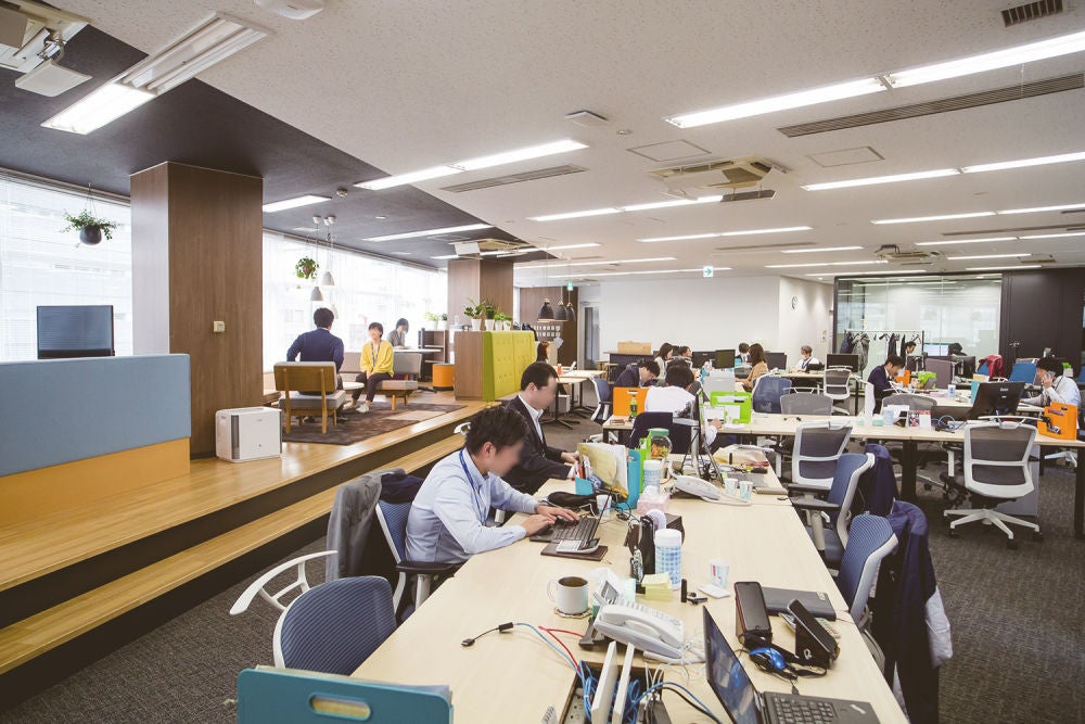 ブラザー販売が東京オフィスをリニューアル ソーイングスペースも マイナビニュース