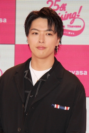 板野友美
