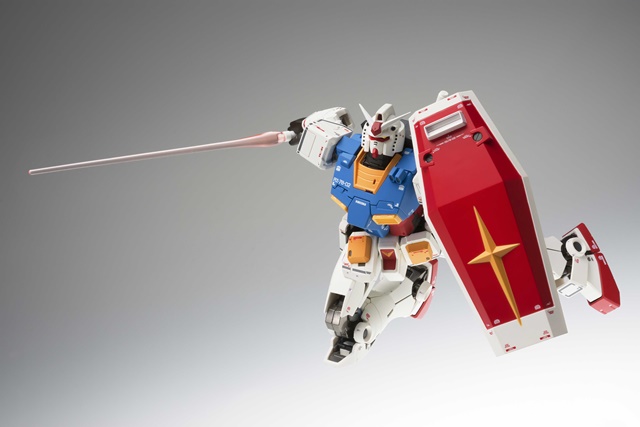 ガンダム』40周年記念でシャア専用ザクIIが「G.F.F.M.C.」完全新規造形で立体化 | マイナビニュース