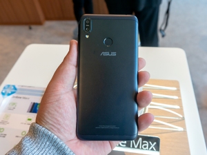 ZenFone Max（M2）