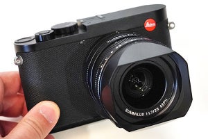 ライカ、防塵防滴のレンズ一体型フルサイズカメラ「ライカQ2」