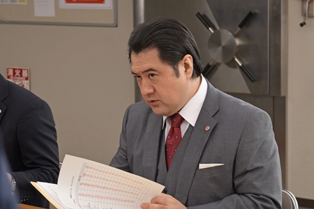 小手伸也