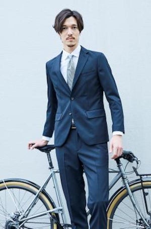 青山商事、自転車通勤用スーツを発売