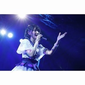 声優・駒形友梨が初のワンマンライブ開催 - デビュー前含む持ち歌全曲を披露