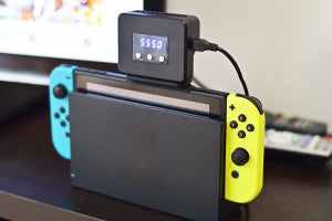 Nintendo Switch専用の冷却ファン「Switch冷やすッチ」 - サンコー