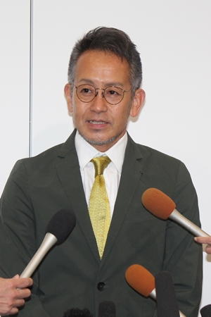 宮本亜門