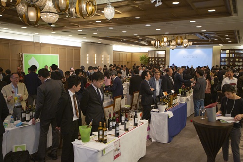 バリューボルドー大試飲会・展示会の様子