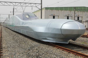 JR東日本E956形「ALFA-X」新幹線の試験車両を報道公開 - 写真84枚