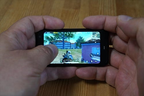 Palm Phoneレビュー! PUBGが遊べて写真も撮れる超小型スマホに夢中