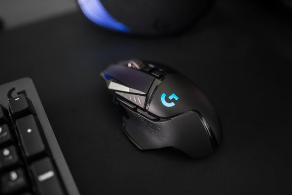 ロジクール、ゲーミングマウス「G502」のワイヤレス版 | マイナビニュース