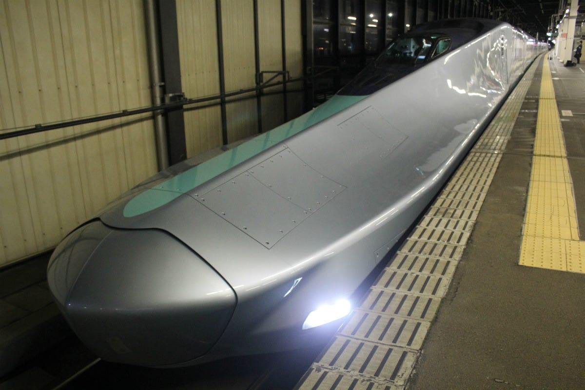 Jr東日本e956形 Alfa X 新幹線試験車両の走行試験 盛岡駅で公開 マイナビニュース