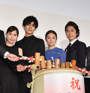 木村文乃、松坂桃李を絶賛「こんなヒーローほかにいない」