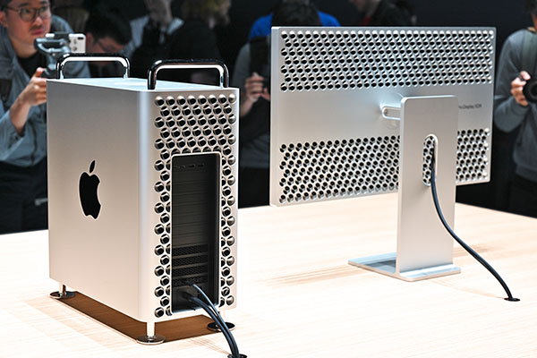 新 Mac Pro の実機を見た 個性的なデザインに目を奪われる マイナビニュース