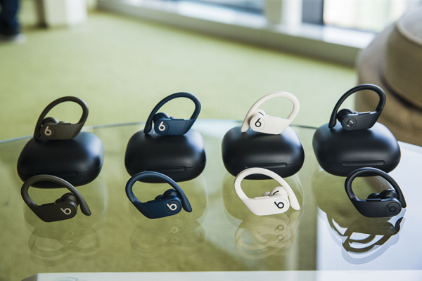 完全ワイヤレスイヤホンの大本命 Beats By Dr Dreの Powerbeats Pro 間もなく発売 マイナビニュース