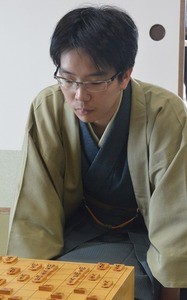 豊島棋聖が先勝　第90期棋聖戦