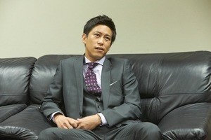 雛形あきこのヒザを舐めた佐野岳、スタッフ絶賛「パンスト俳優」