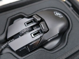 今週の秋葉原情報 - ジャイロ内蔵の多機能ゲーミングマウス、100万円風のモバイルバッテリも