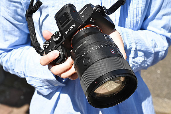 ソニー「FE 135mm F1.8 GM」レビュー 解像感もAFもバツグン | マイナビ