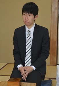 佐々木五段が谷川九段に勝利　第45期棋王戦