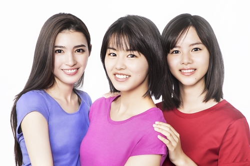 長見玲亜、竹内愛紗、松風理咲
