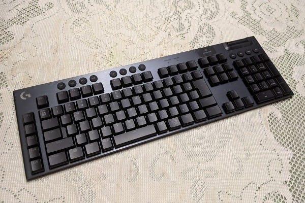 ロジクールGから薄型ゲーミングキーボード「G913・G813」、頭と