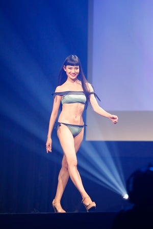 ミス ユニバース日本代表 加茂あこさん 水着姿で13キロ減の美ボディ披露 マイナビニュース