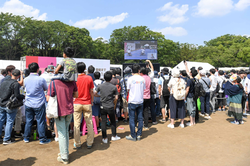 会場の代々木公園は、多くの人で賑わった