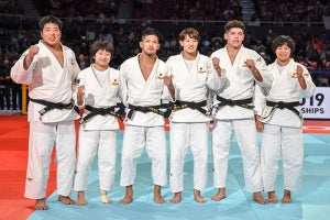 世界柔道選手権、男女混合団体で日本が3連覇を達成