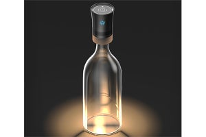ビンやペットボトルを照明付きBluetoothスピーカーに変える「Cork Light」